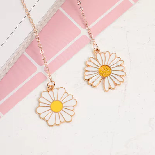 Cute Metal Flower Bookmark