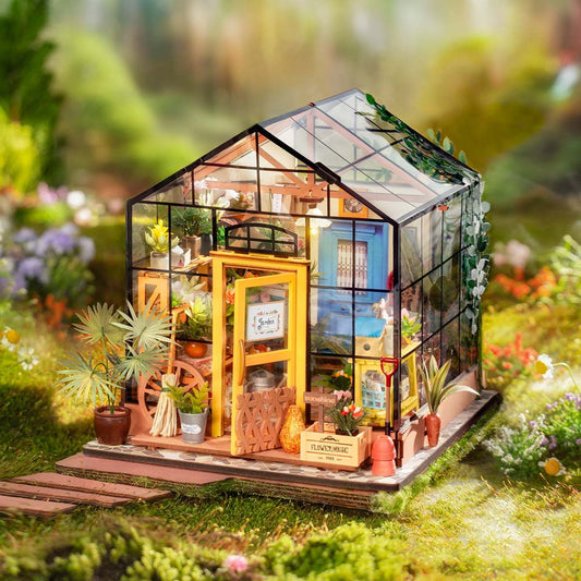Cathy’s Green Miniature House