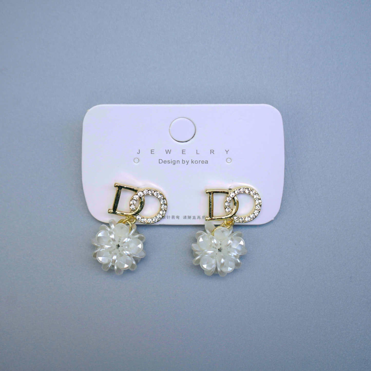 Jewelry | White Flower Earrings